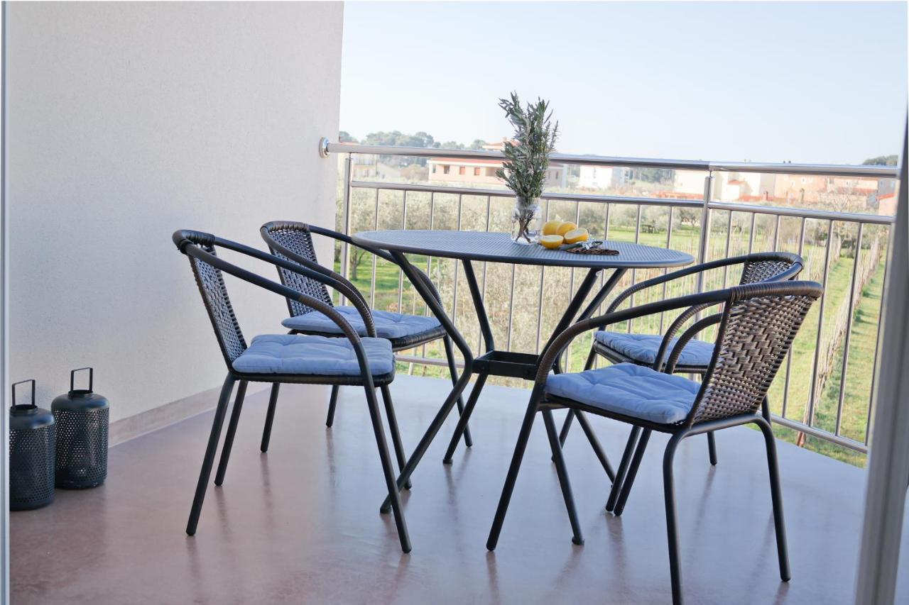 Karbonaca Apartments Fažana Buitenkant foto